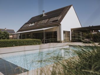 Pergola, tenda da sole o ombrellone? Come coprire o schermare il terrazzo