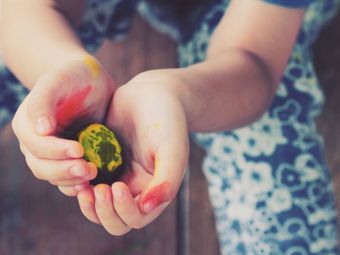 5 consigli su come godersi l'estate insieme ai propri bambini nel giardino