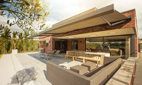 Tende da sole: Quale tipo di tende scegliere per il balcone e quale per la terrazza?