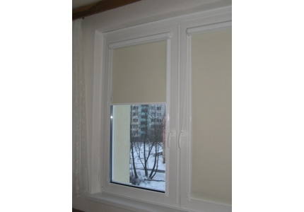 Tende a rullo senza foratura
